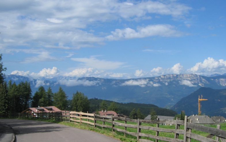 Immobilien in der Schweiz mit Bergblick