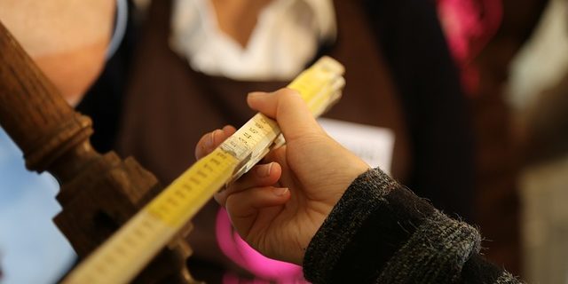 Gute Online-Shops, die Holzmöbel nach Mass anbieten