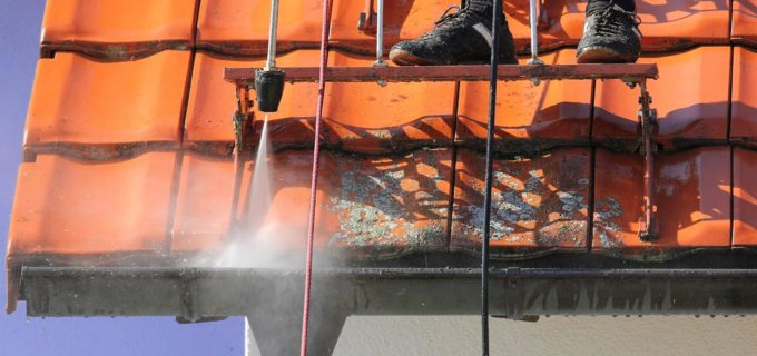 Das Dach reinigen – das sind die Kosten