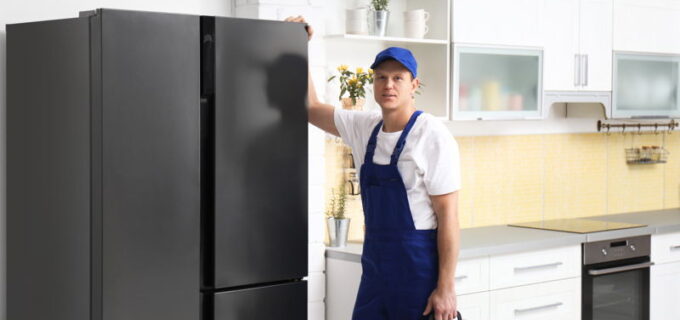 Welche Firma baut Kühlschränke ein?