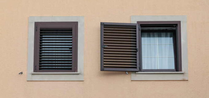 Alu Fensterläden renovieren: Kosten & Preise in der Schweiz